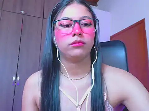 XXX chat uživo modela _ALLYSON18_