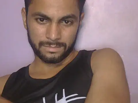 Stubborndesiboy 라이브 XXX 채팅