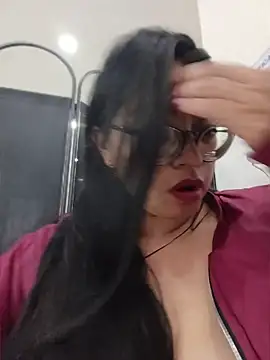 SOFI__10n Live XXX chat