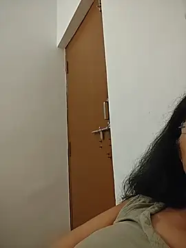 NakedMILFx's Live XXX Chat