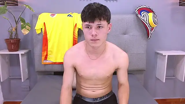 Chat +18 de Kevin_Tupe ao vivo