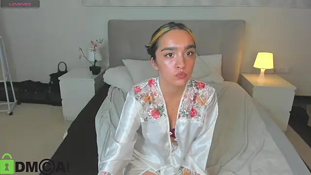 Barbara_Rogerss Adlı Modelin Canlı XXX Sohbeti