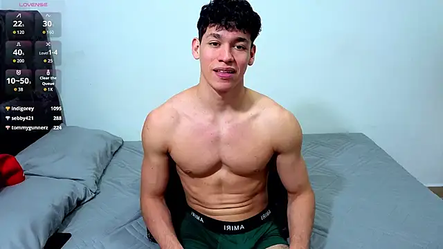 Luke_Muscle Adlı Modelin Canlı XXX Sohbeti
