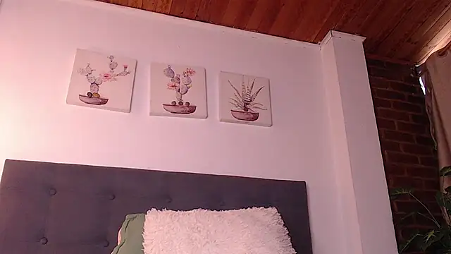nikkystorm1_ Adlı Modelin Canlı XXX Sohbeti