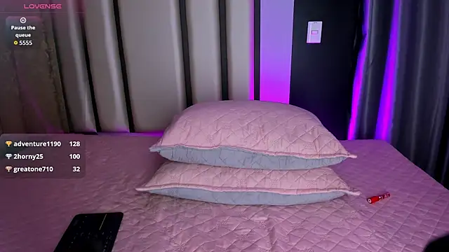 Maddie_01's Live XXX Chat