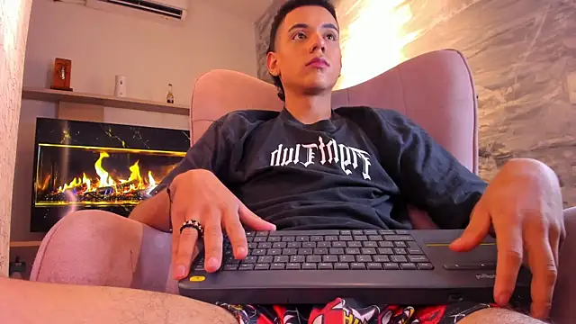 MathewAdamss – Live XXX-chat