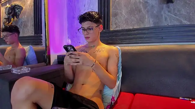 Brianhot0F – Live XXX-chat