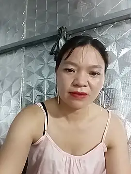 Chat +18 de lya_sexyy ao vivo