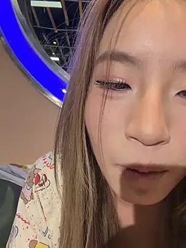 Uugirl00 即時 XXX 聊天