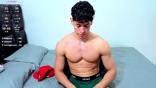 Luke_Muscle live XXX chat
