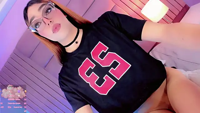Chat XXX en directo de Camille_deluxe