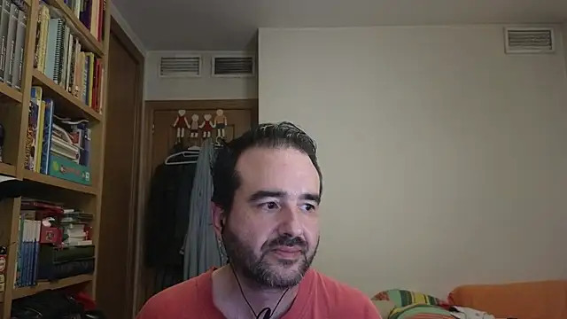 curiosillo83's Live XXX Chat