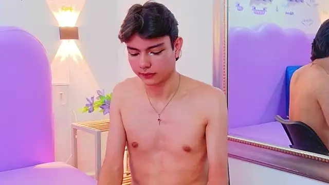 Liamdelrey Adlı Modelin Canlı XXX Sohbeti