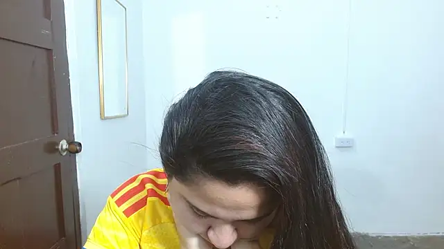 Thalian Live XXX Chat