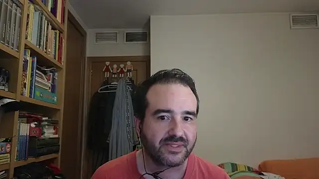 curiosillo83's Live XXX Chat
