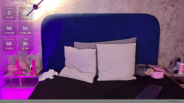 Chat +18 de Charlott__18 ao vivo