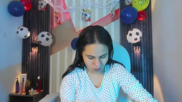 Chatroom XXX en direct de MadisonYoung000