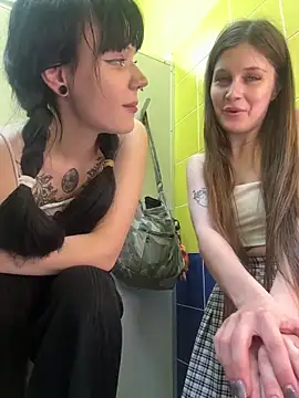KnockKnock-'s Live XXX Chat