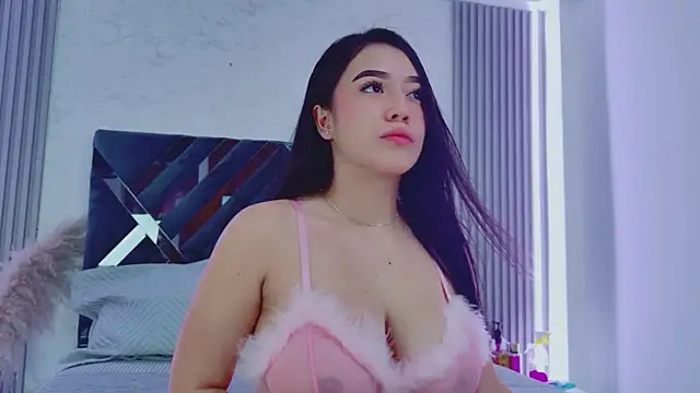 AmyTorres_ Adlı Modelin Canlı XXX Sohbeti