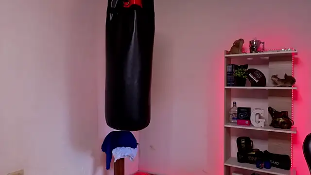 XXX chat uživo modela exquisite_gabe
