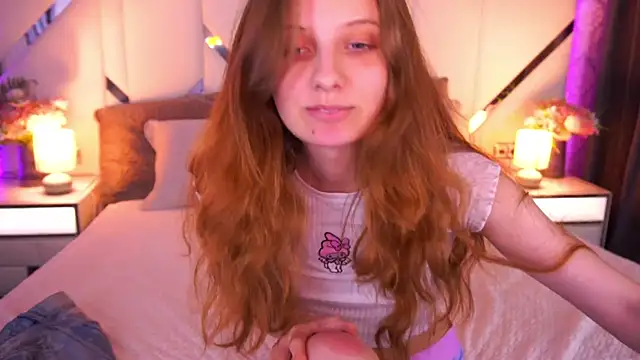 دردشة CuteeFoxy الجنسية المباشرة