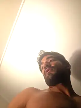 piggylatino's Webcam Show