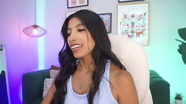 Tiffany_Low's Live XXX Chat