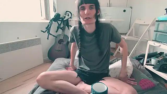 XXX chat uživo modela CeriseLapine