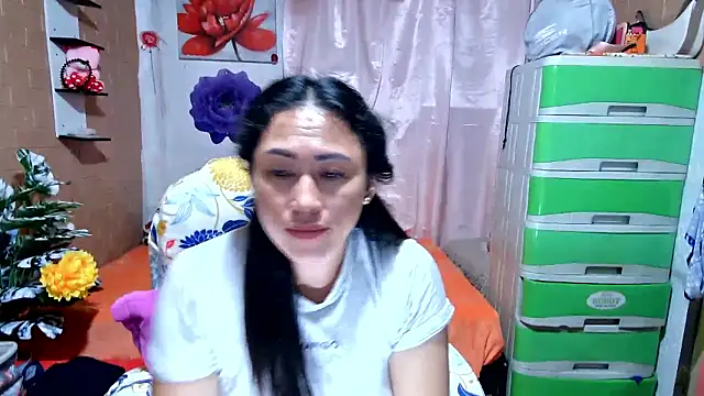 Filipina_Desire's Live XXX Chat
