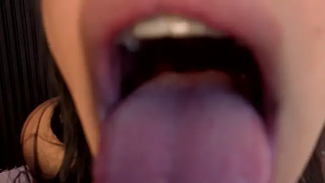 Issafoxx – Naživo XXX chat