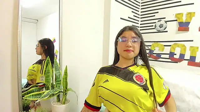 LindaCatalina_'s Live XXX Chat