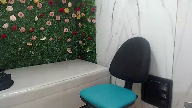 XXX chat uživo modela ManSant