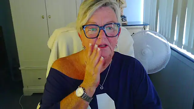 Živý XXX chat BridgetBlueEyes