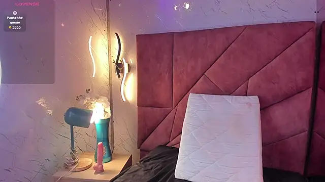 AriannaFoxxy XXX чат на живо