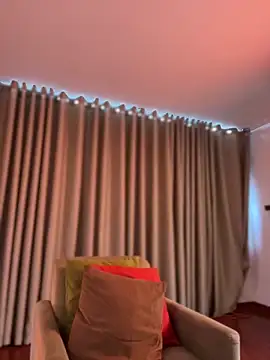 Zandrina 即時 XXX 聊天