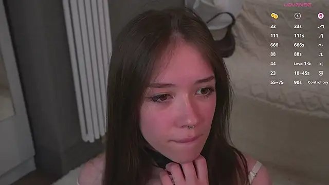 Chatroom XXX en direct de tinyanie