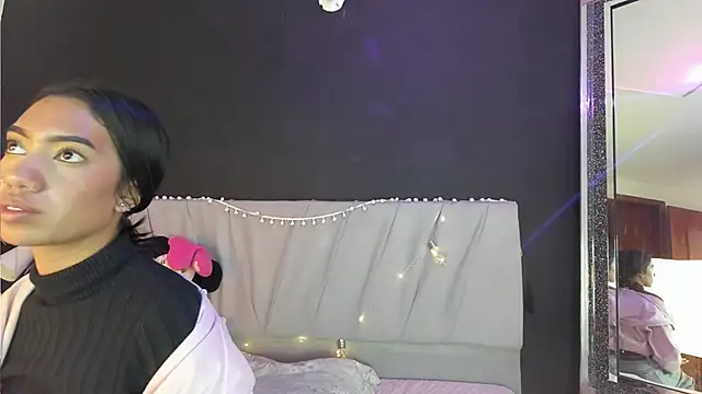 adharaharperのライブXXXチャット