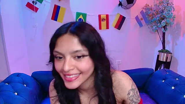 Maddie_T18 Live XXX-Chat