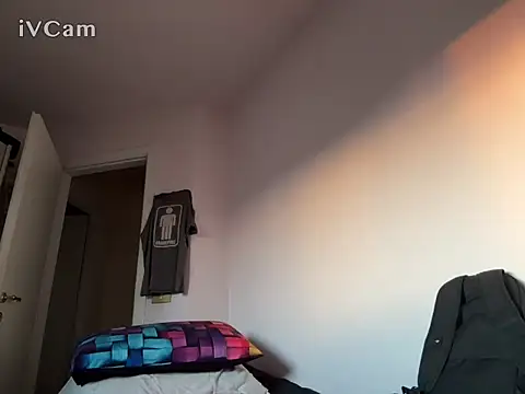 PierPesaroX Chat XXX in diretta
