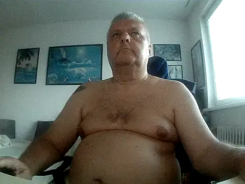 Czat XXX na żywo – Robert_SK1