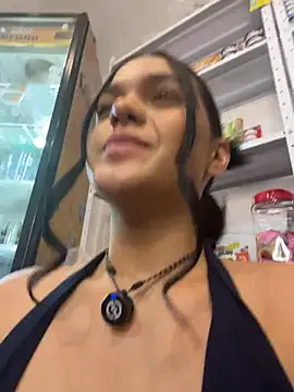 Bella-Ferrer's Live XXX Chat