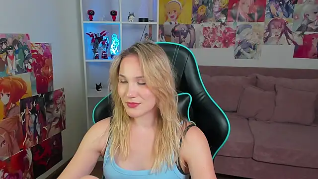 Chat XXX en directo de ElaraVoltage