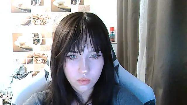 NoirEva: απευθείας συνομιλία ΧΧΧ