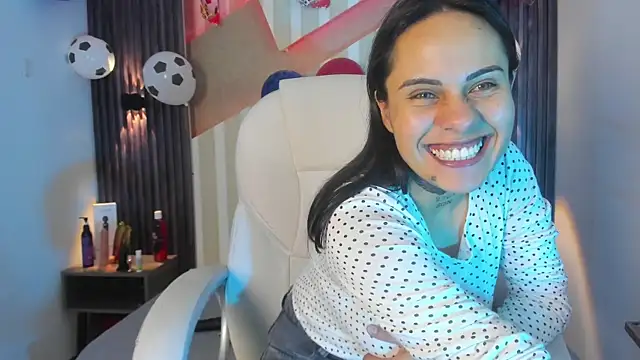 Chatroom XXX en direct de MadisonYoung000