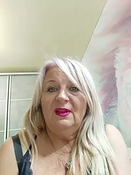 AvrilMillers Chat XXX in diretta