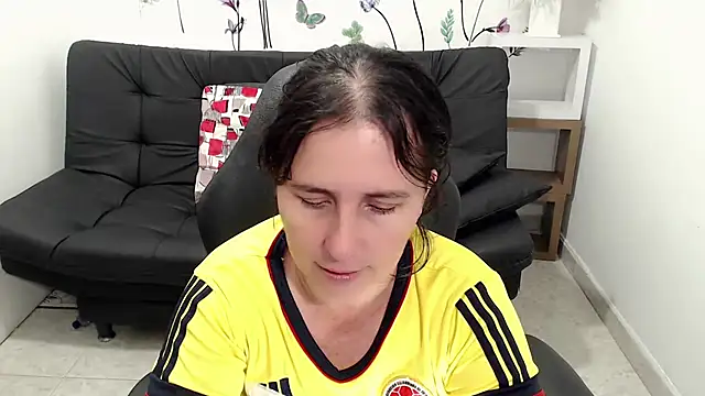 victoria_jones Adlı Modelin Canlı XXX Sohbeti
