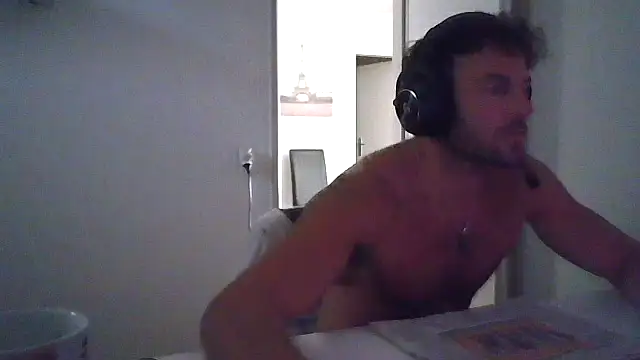 alpha-hunk Live XXX-Chat