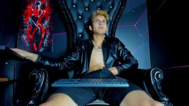 Chat +18 de Axel_Romanov ao vivo