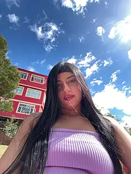 LilacNoir's Live XXX Chat