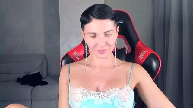 Angel_iam Chat XXX in diretta